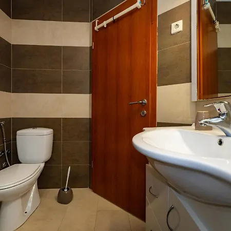 アパート 1 Bedroom Beautiful In