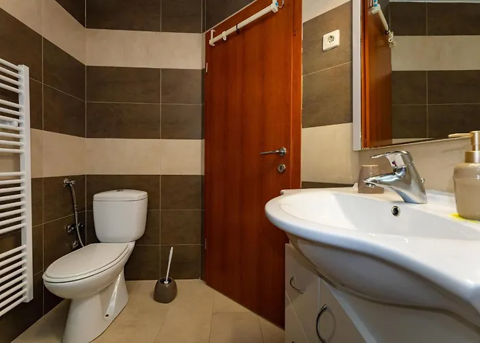 شقة 1 Bedroom Cozy In